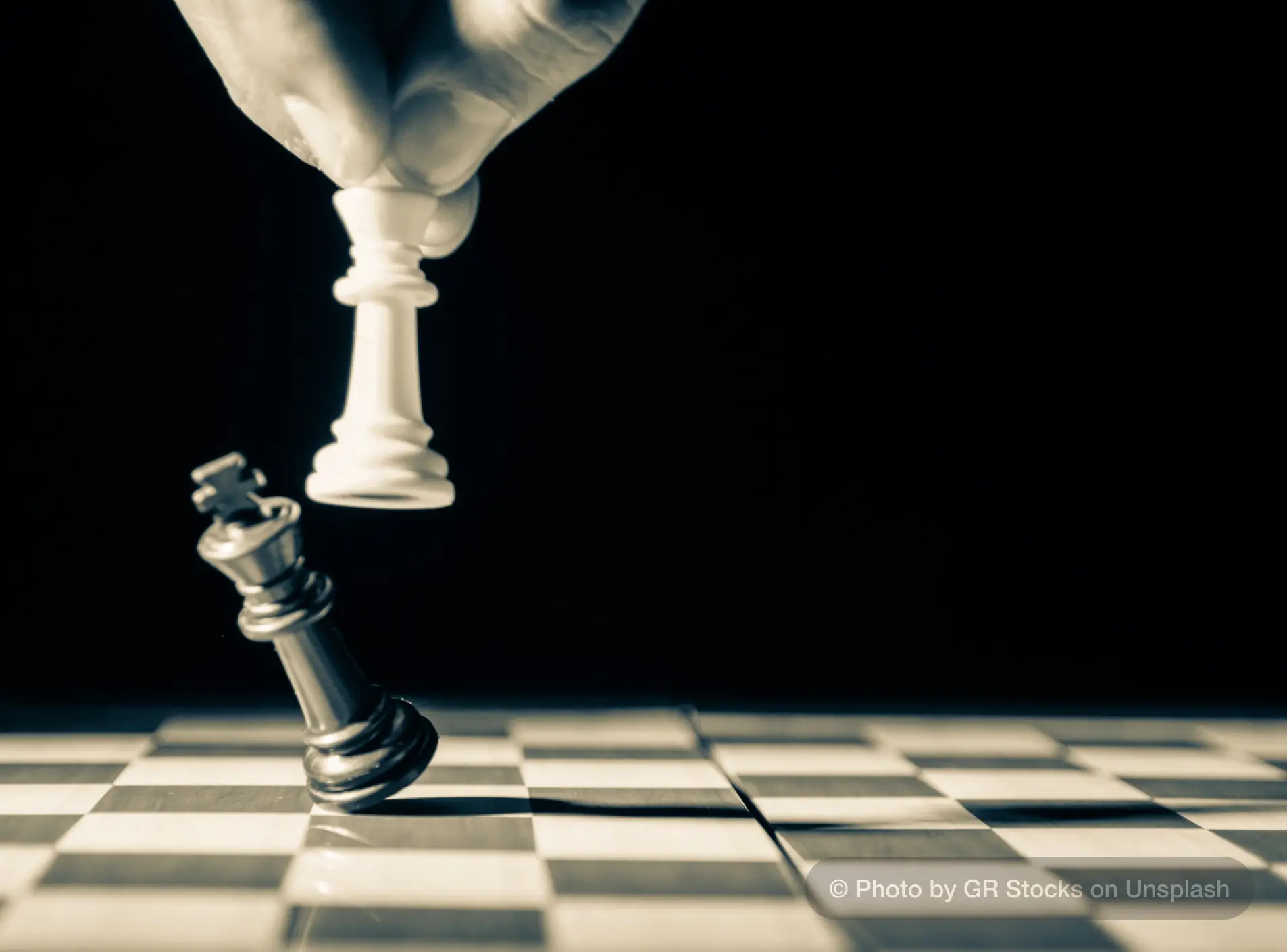 How to Play Chess: 4 Basic Rules of Chess You Must Know