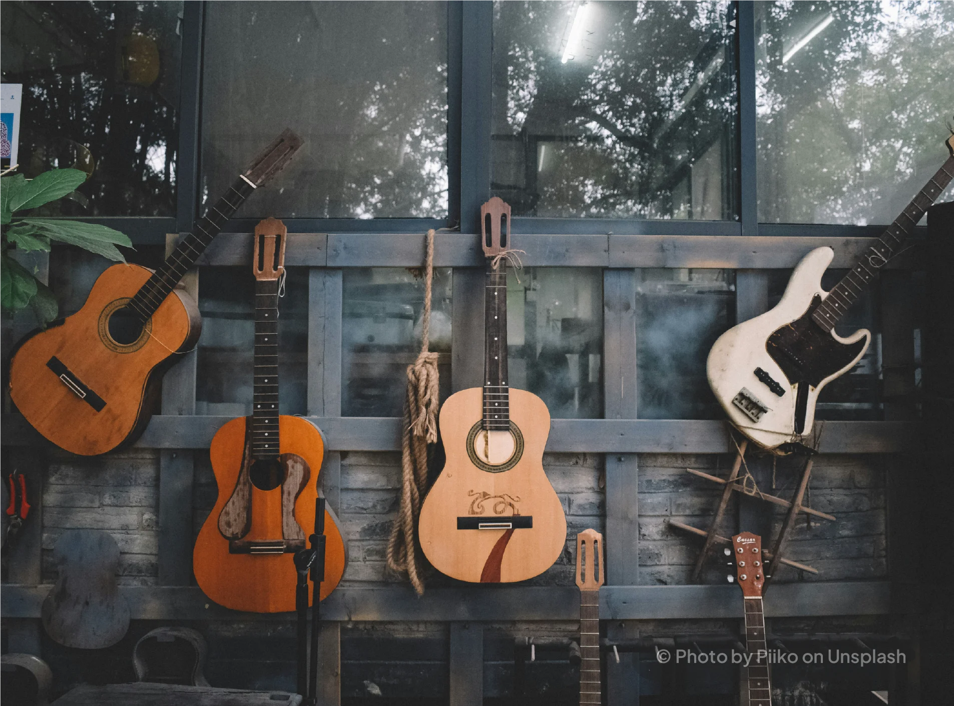 All about electric guitars
