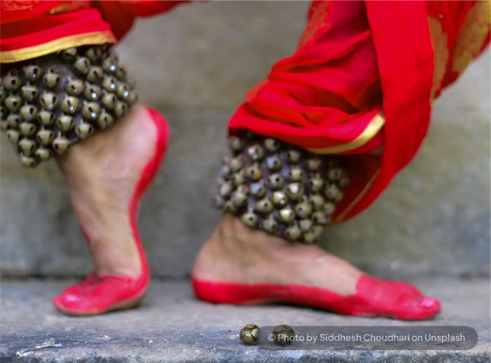Stages of Bharatanatyam - Jatiswaram Stages of Bharatanatyam - Jatiswaram