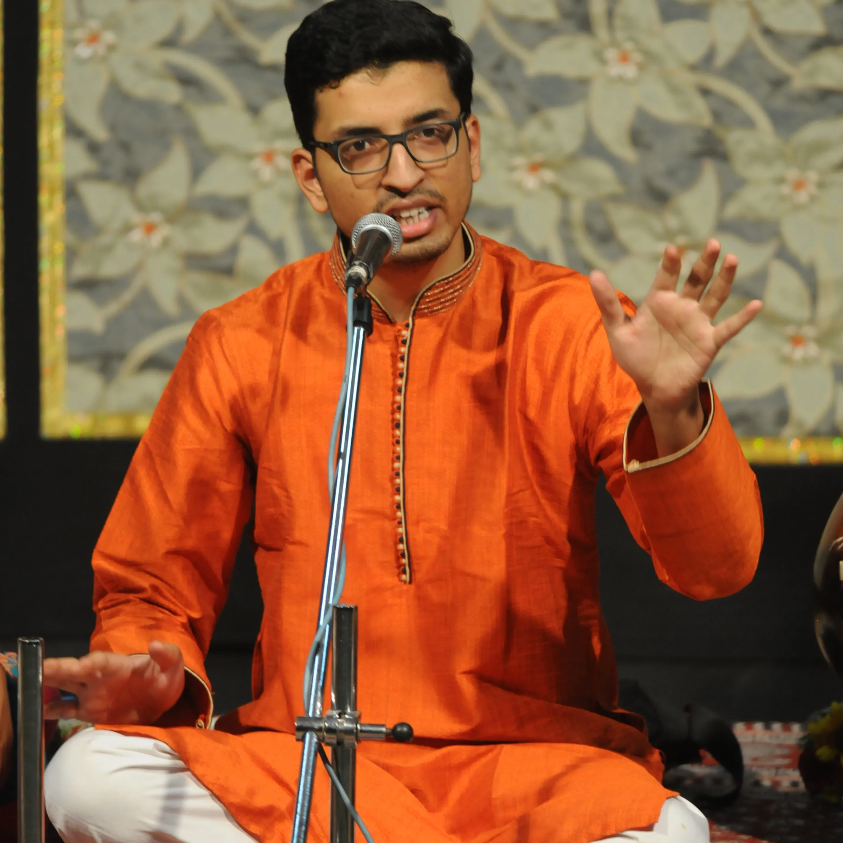 Basics of Indian Raga Music with Sai Eishwary on ipassio 