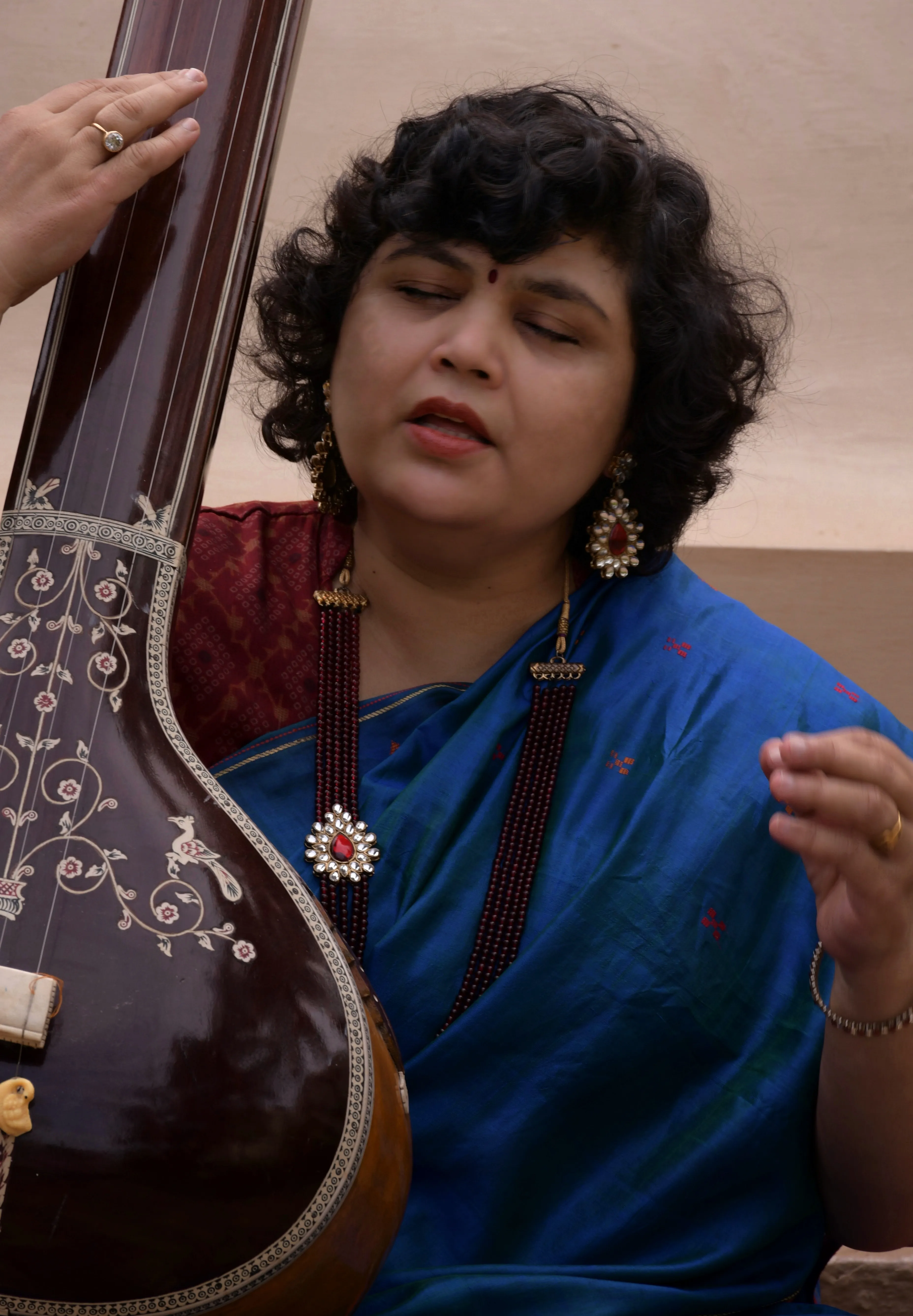 Hindustani Classical Vocal for Beginners by Rashmi Joshi