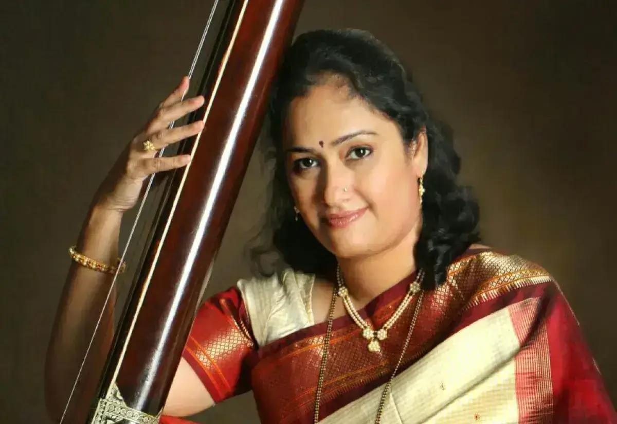 Indian Classical Vocal Lessons For Beginners by Arati Thakur-Kundalkar