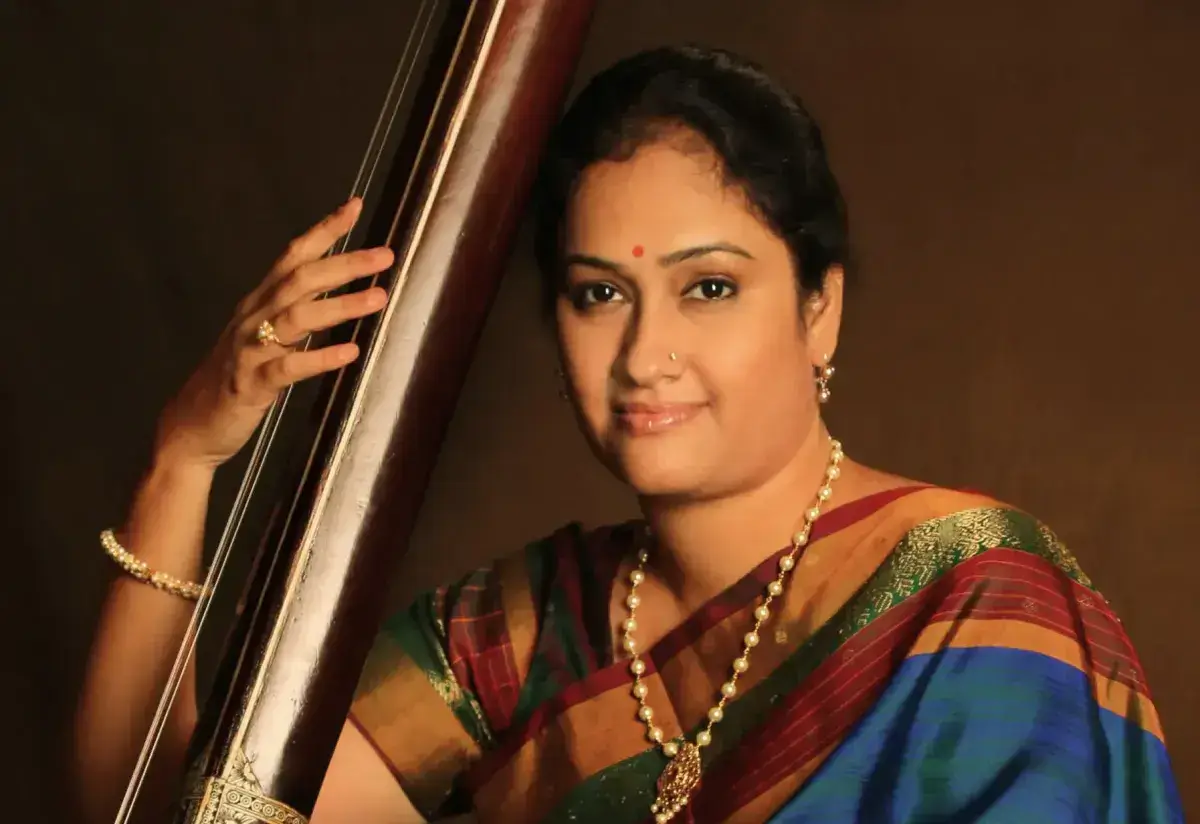 Indian Classical Vocal Lessons For Professionals by Arati Thakur-Kundalkar