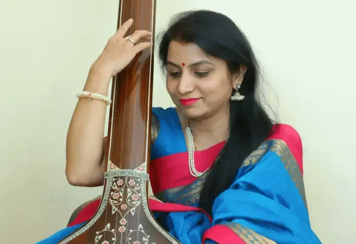 Learn Hindustani Classical Vocals- Advanced Level I by Ashvini Modak