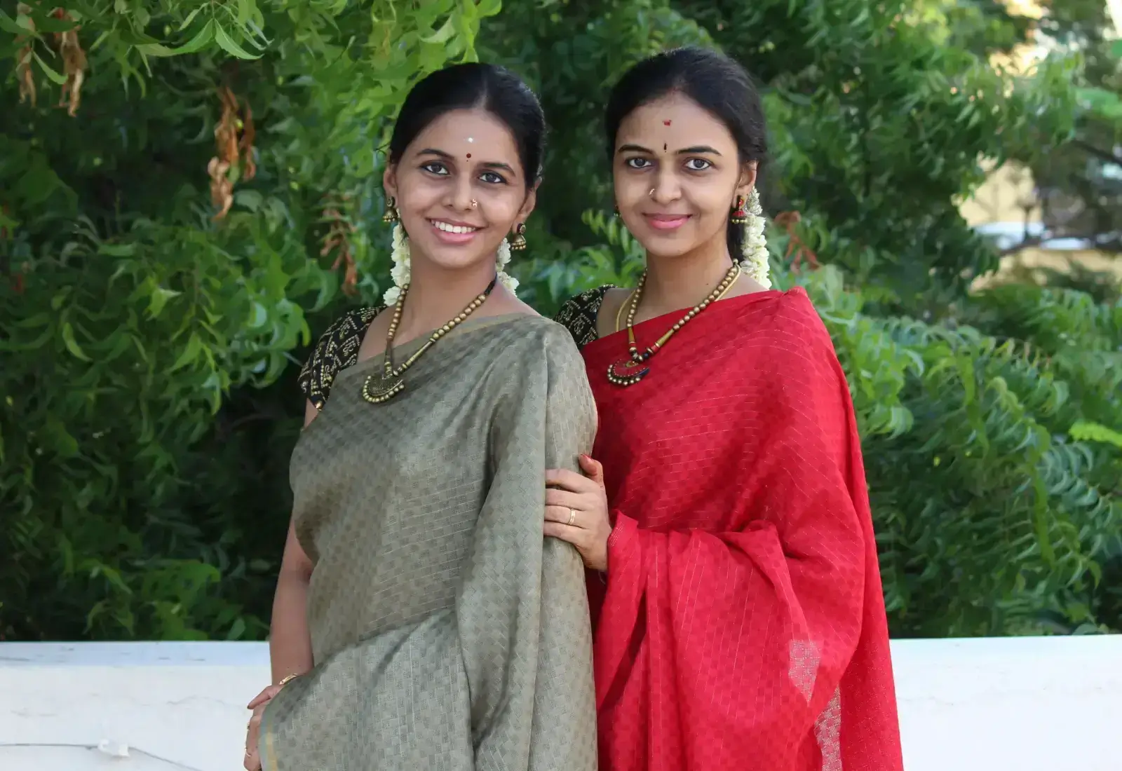 Carnatic Vocals for Intermediates with Anahita & Apoorva on ipassio