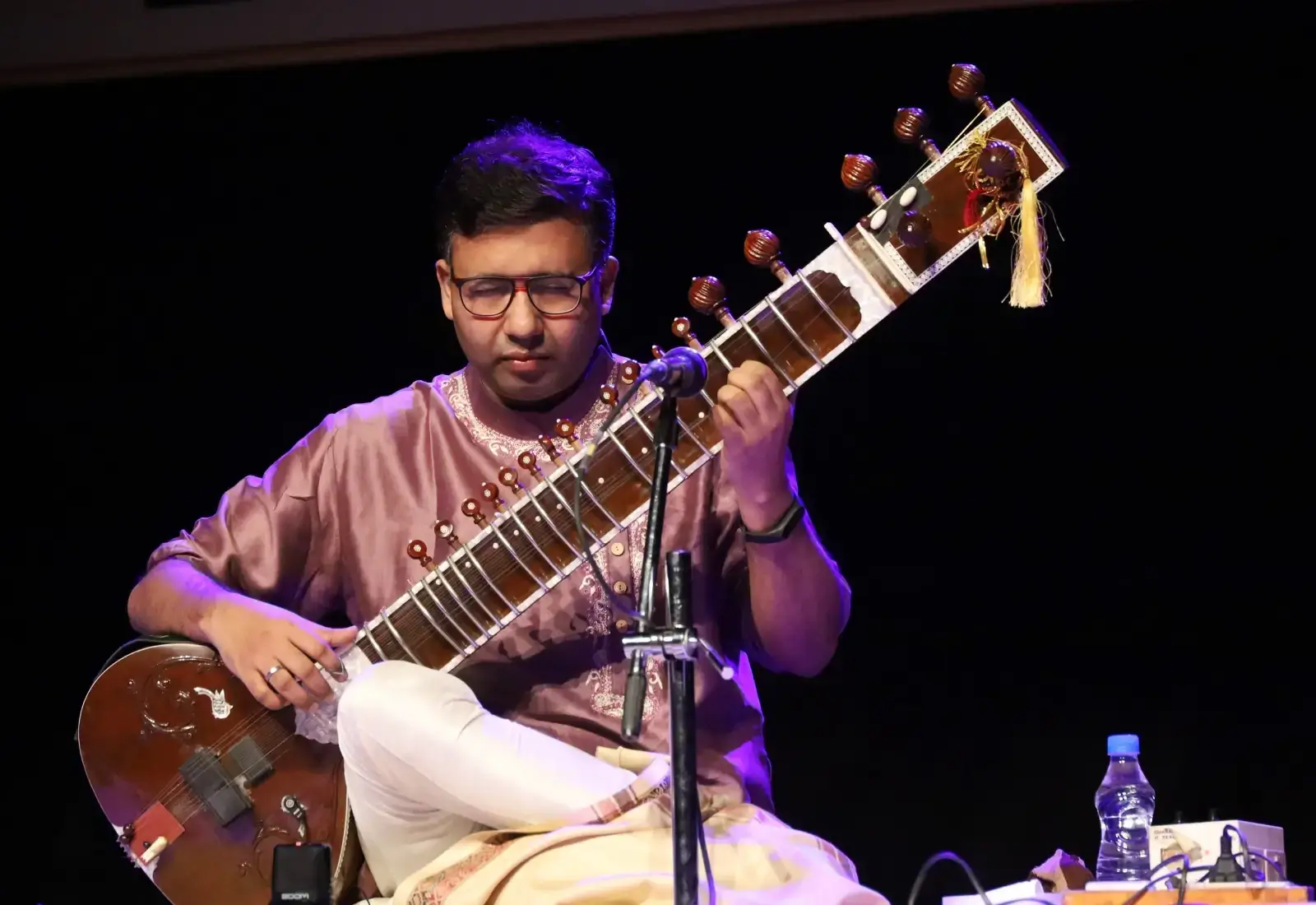 Beginners Sitar Classes with Ramprapanna Bhattacharya on ipassio